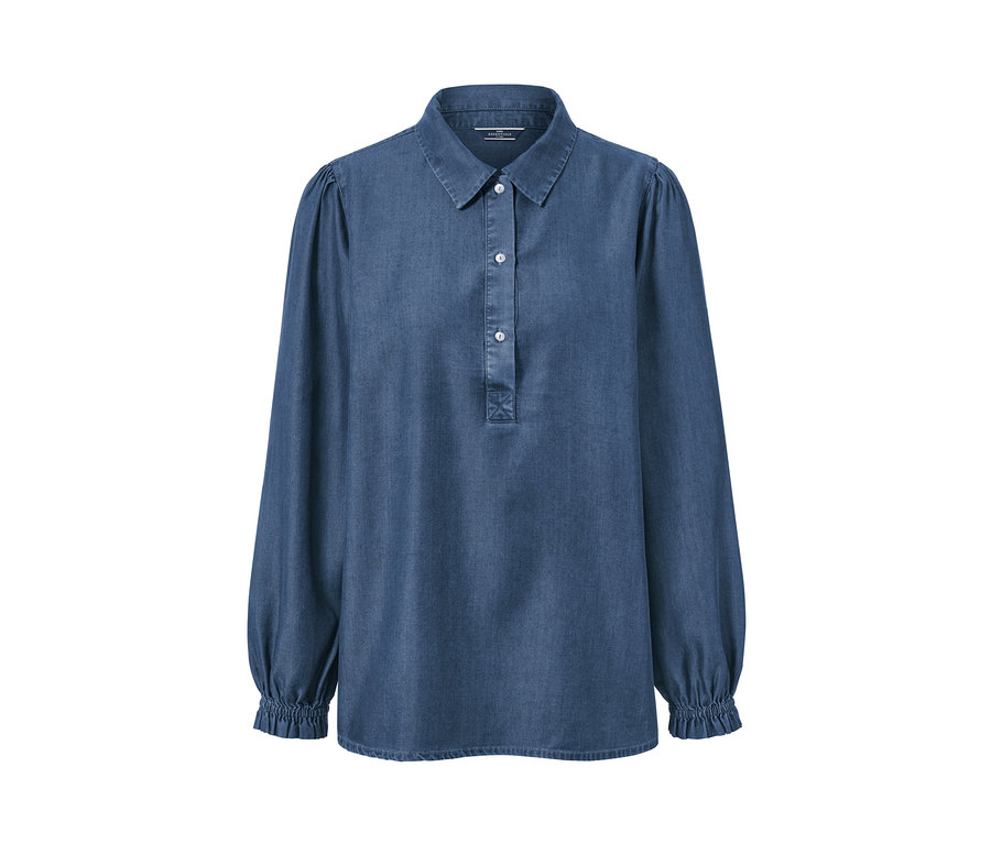 Modrá džínová halenka s nabíranými rukávy.