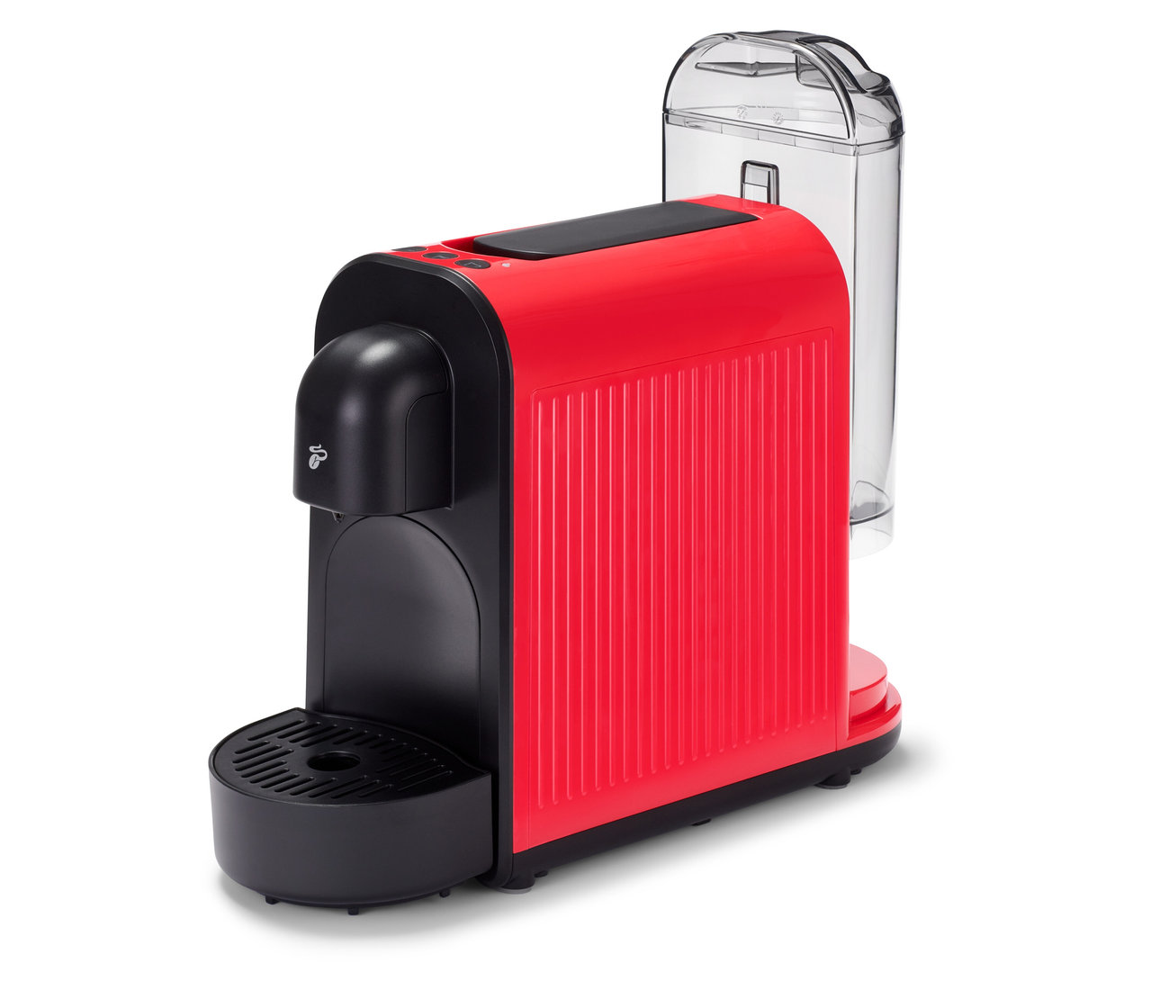 Červený kávovar Cafissimo now red s nádržkou na vodu stojí na bílém pozadí.