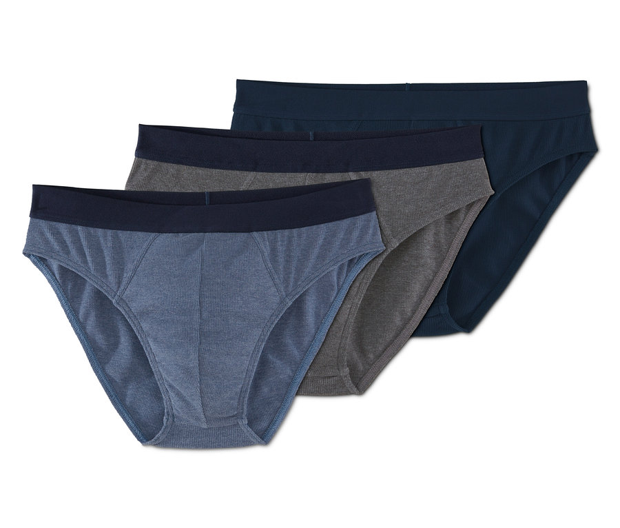 Tři slipy: modré, šedé a tmavě modré.