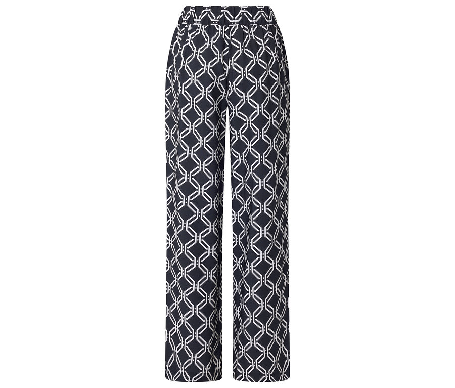 Kalhoty s modrobílým geometrickým vzorem.