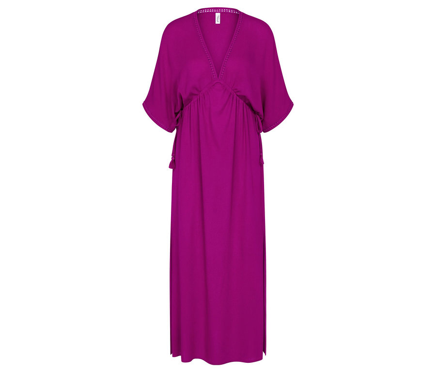 Fuchsiové maxi šaty Triumph Beach MyWear Kaftan s výstřihem do V, krátkými netopýřími rukávy, nařaseným pasem a bočními střapci.