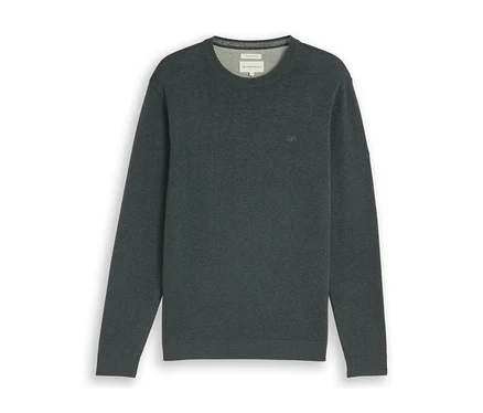 Pletený svetr Tom Tailor v barvě darkest olive melange s kulatým výstřihem a malým logem na hrudi, položený naplocho.