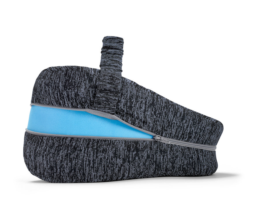 Ergonomický polštář mezi kolena pro spaní na boku se zipem a modrou pěnou.