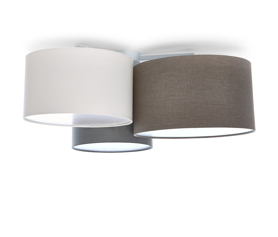 Stropní svítidlo se třemi textilními stínítky v bílé, šedé a hnědé barvě.