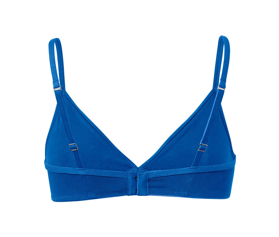 Detail zadní strany modré pohodlné měkké podprsenky.