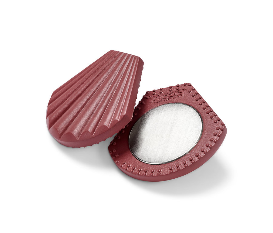 Dvě bordó závaží na ubrus, 4 ks, leží na bílém pozadí.