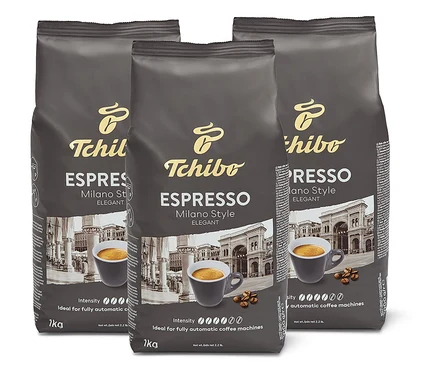 Tři balení zrnkové kávy Tchibo Espresso Milano Style po 1 kg.