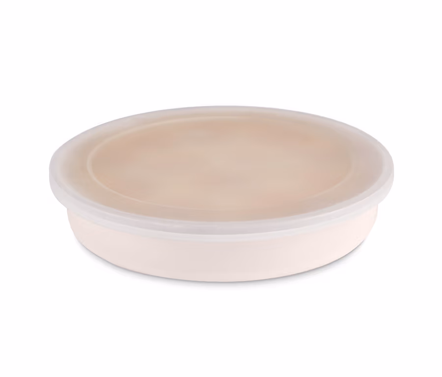 Smaltovaná forma na tarte s průhledným víkem.