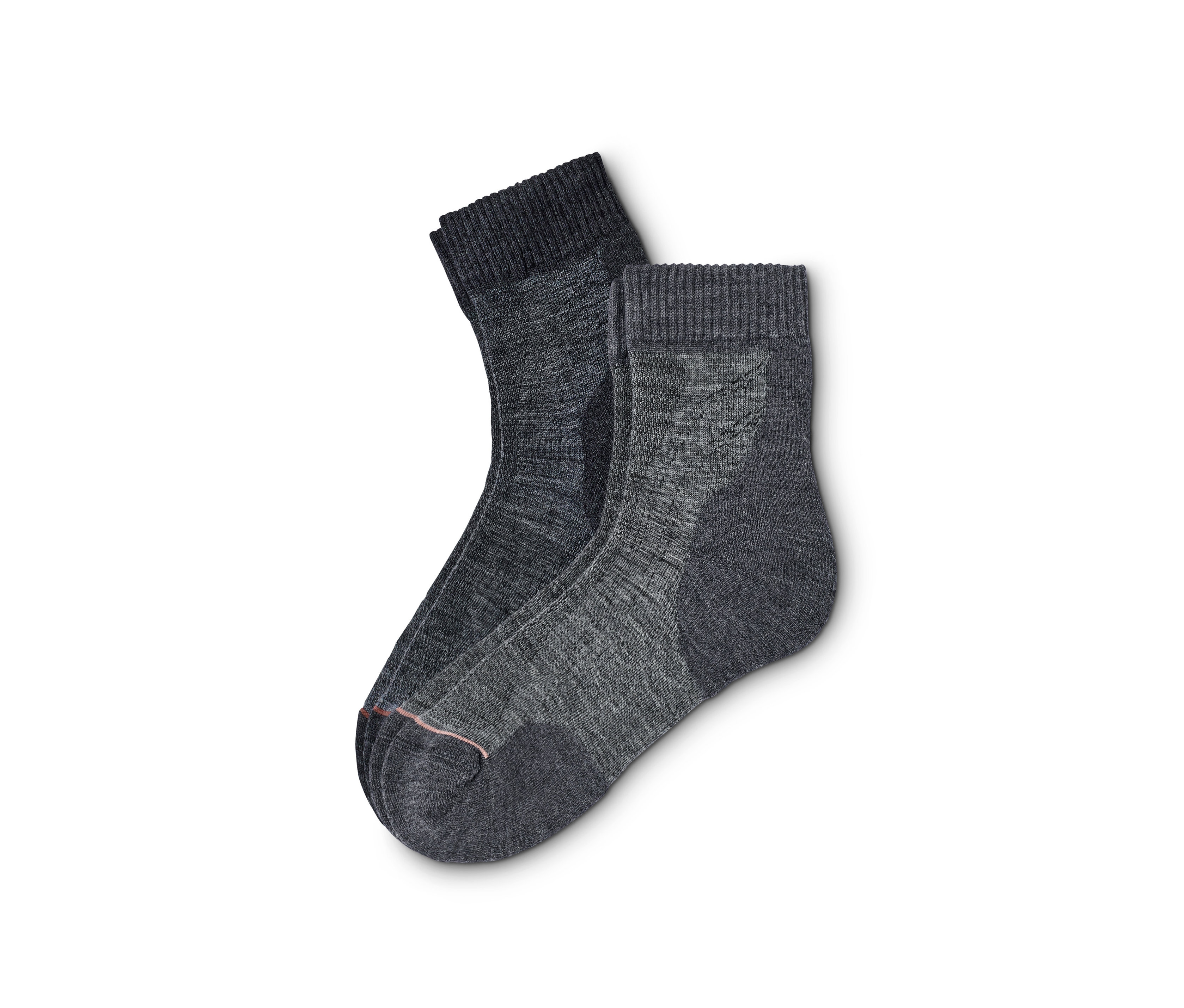 Dva páry turistických ponožek s vlnou.