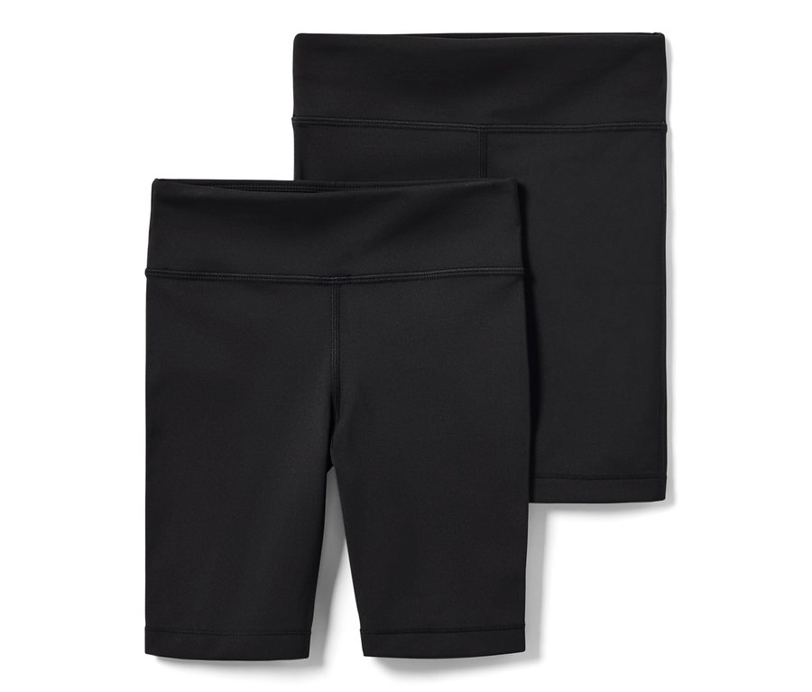 Dvoje dětské sportovní šortky.