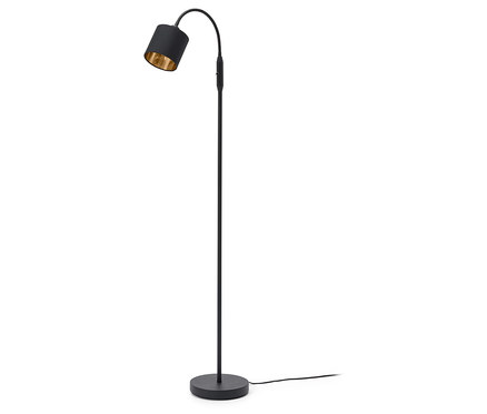 Černá stojací lampa s ohybným ramenem a zlatým vnitřkem stínidla.