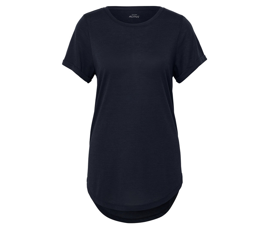 Černé tričko s krátkým rukávem a kulatým výstřihem.