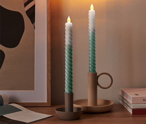 Dlouhé svíčky z pravého vosku s LED, 2 ks