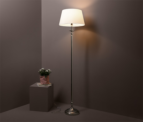 Stojací lampa s textilním stínítkem
