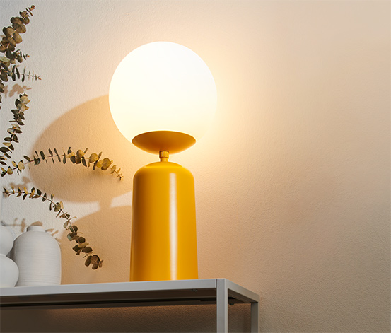 Stolní lampa se skleněnou koulí, žlutá