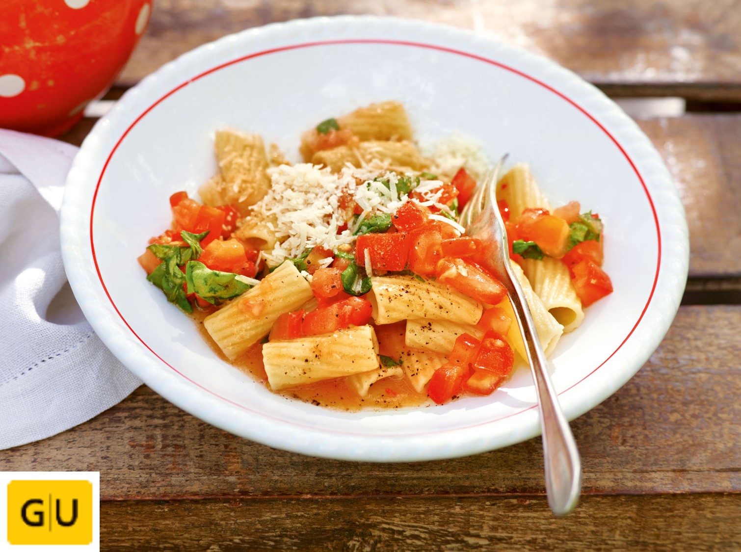 Rigatoni s čerstvou rajčatovou omáčkou